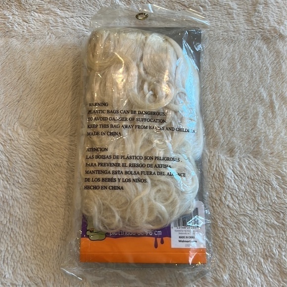 NEW Ladies Halloween supermodel Long Curly Blonde 30” Wig - Picture 4 of 5